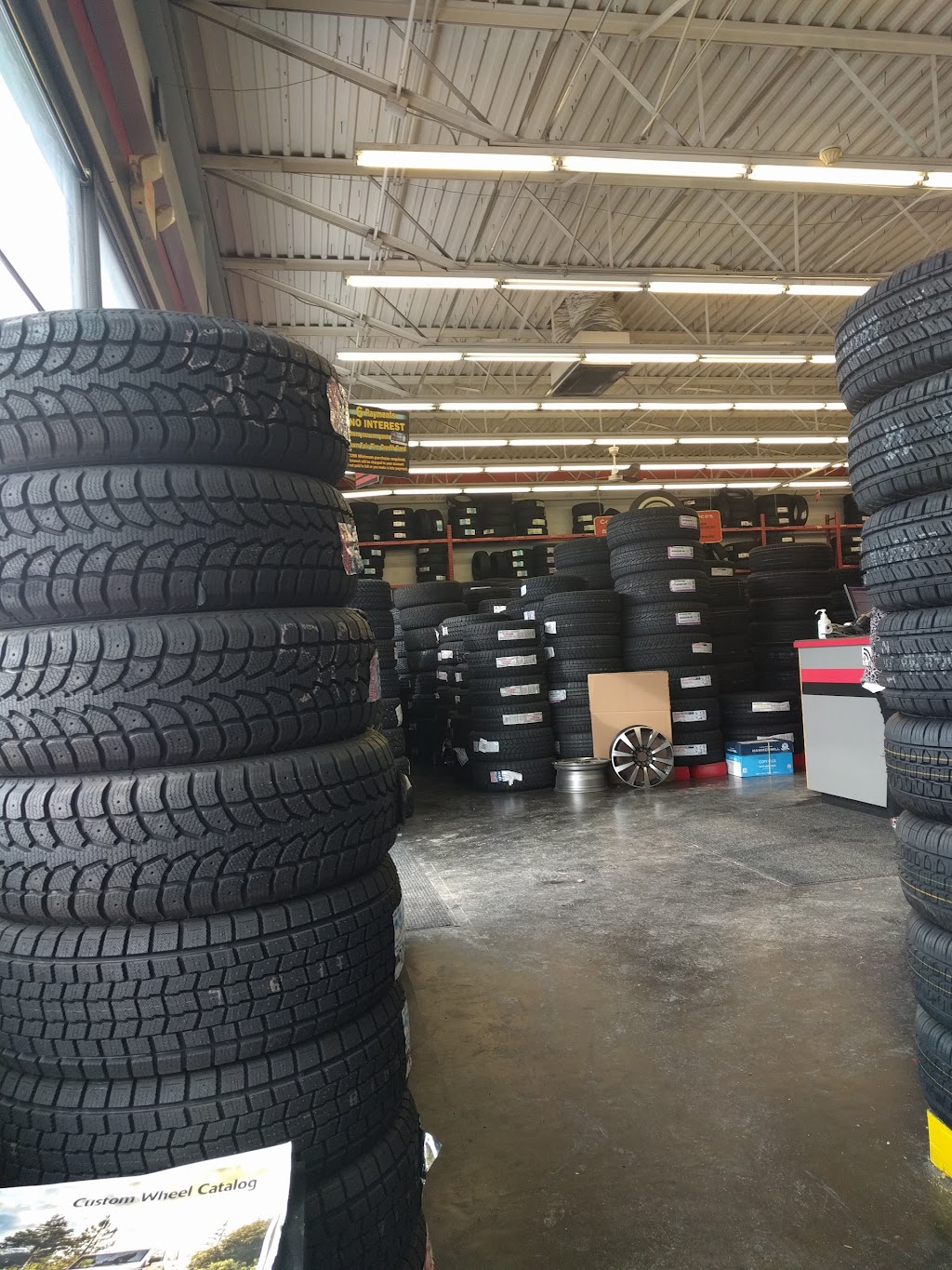 Town Fair Tire | 3330 Post Rd, Southport, CT 06890 | Phone: (203) 255-5717