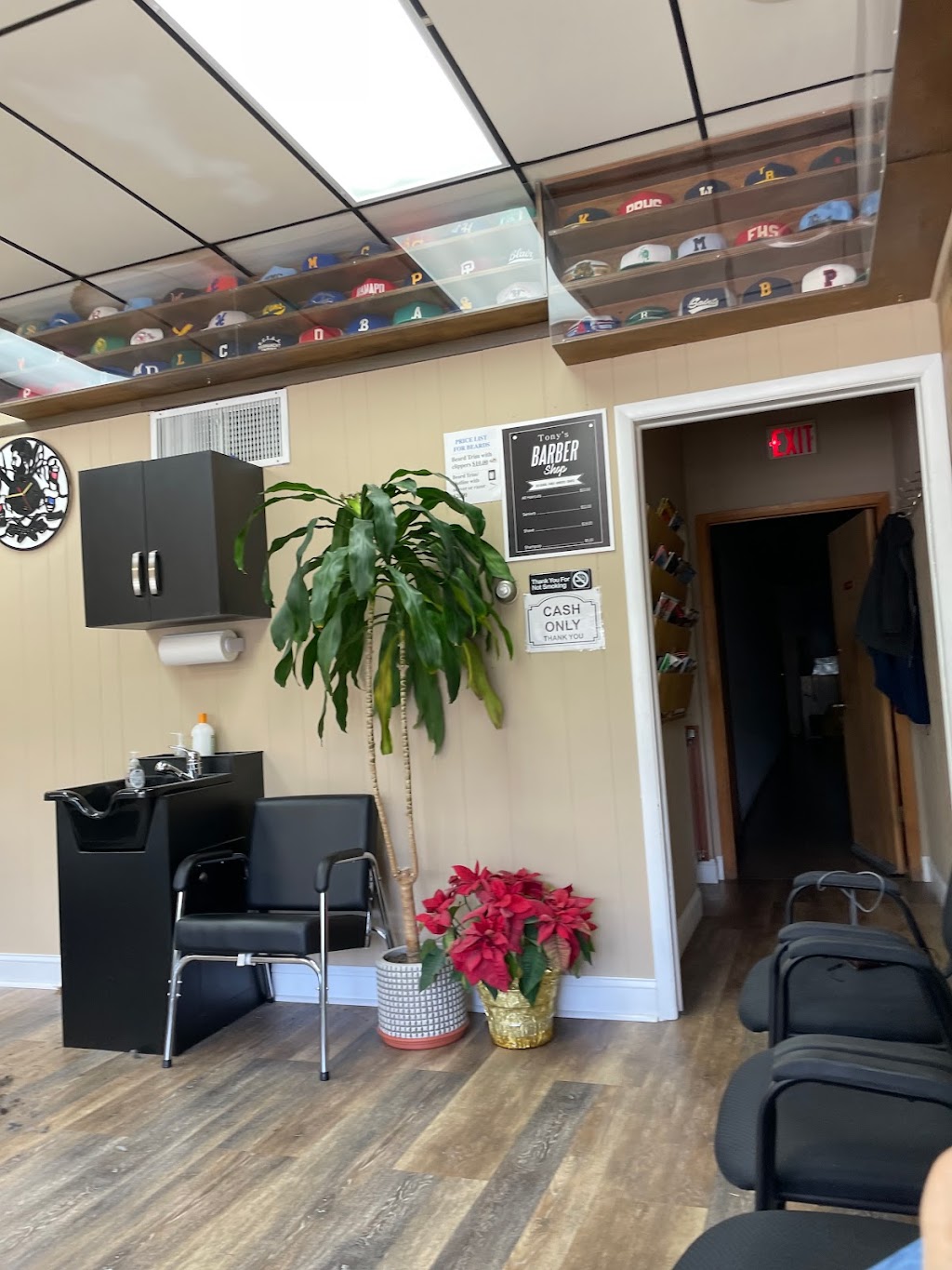 Tonys Barber Shop | 31 Poplar Dr, Stirling, NJ 07980 | Phone: (908) 604-2204