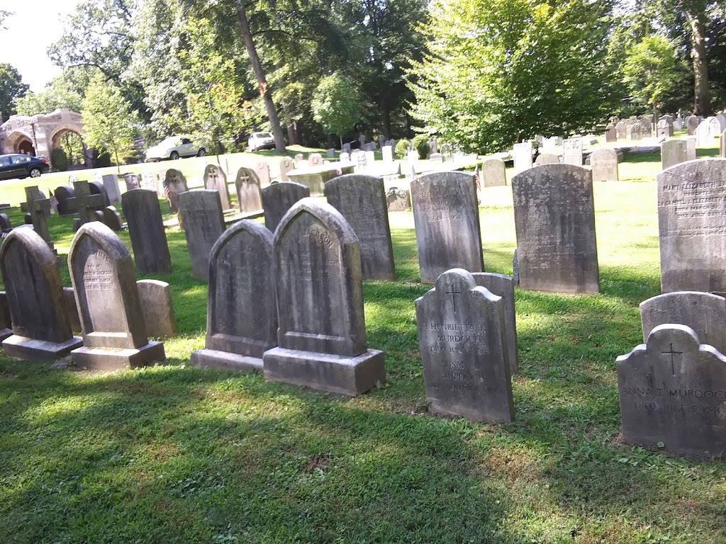 Church of the Redeemer Cemetery | New Gulph Rd, Bryn Mawr, PA 19010 | Phone: (610) 525-2486