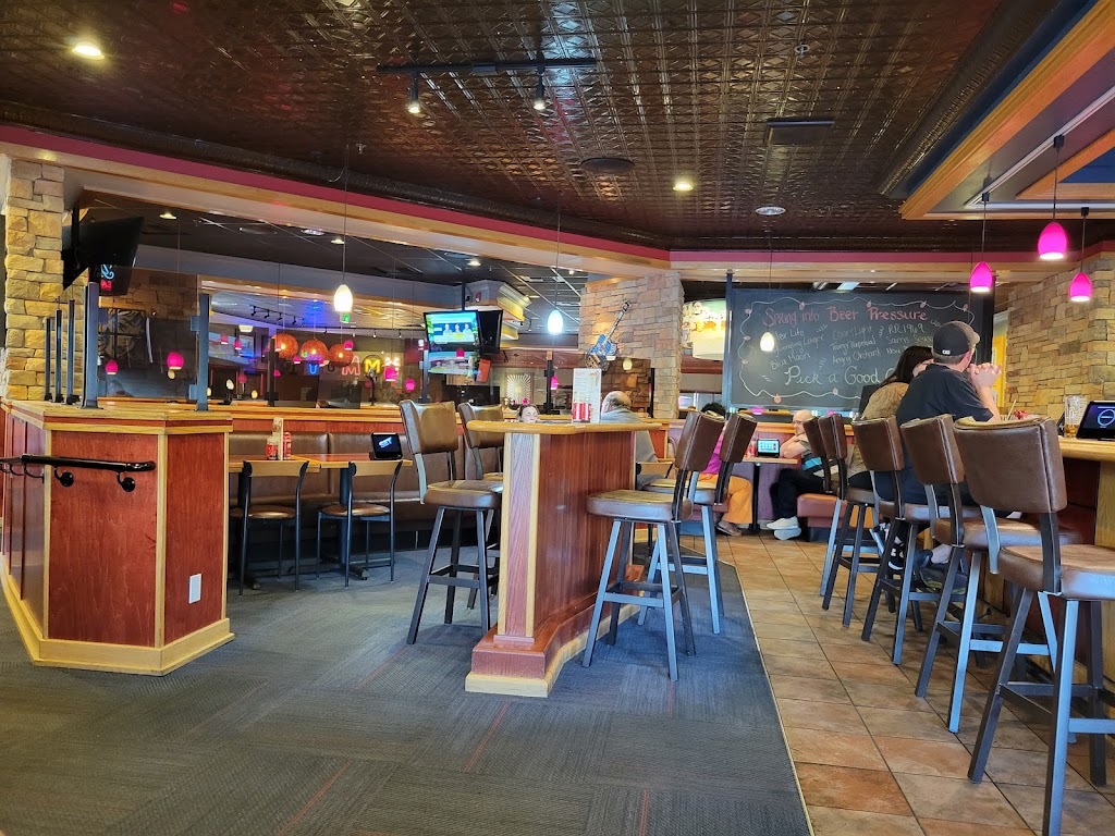 Red Robin Gourmet Burgers and Brews | 4688a Broadway, Allentown, PA 18104 | Phone: (610) 366-1776