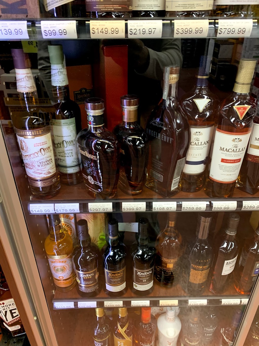 Cappys Warehouse Wine & Spirits | 670 Merrick Rd, Lynbrook, NY 11563 | Phone: (516) 256-0444