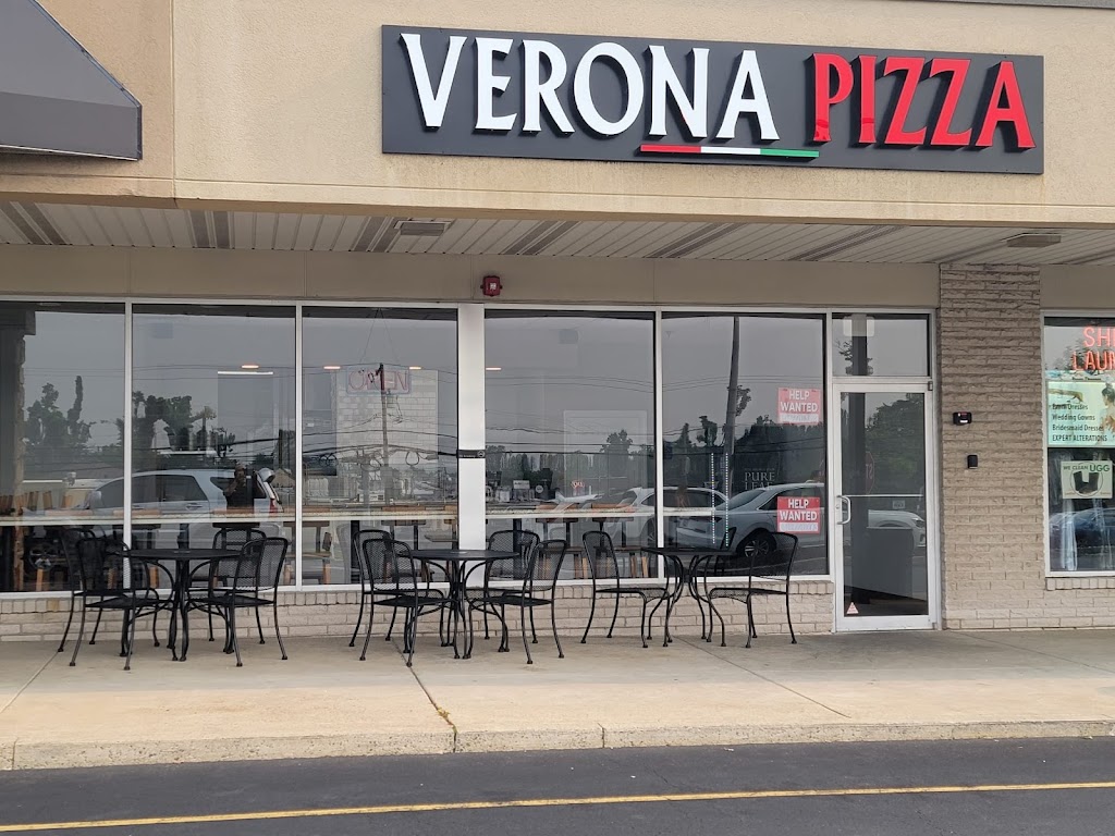 Verona Pizza | Next to Giant, 1941 Norristown Rd, Maple Glen, PA 19002 | Phone: (215) 643-3333