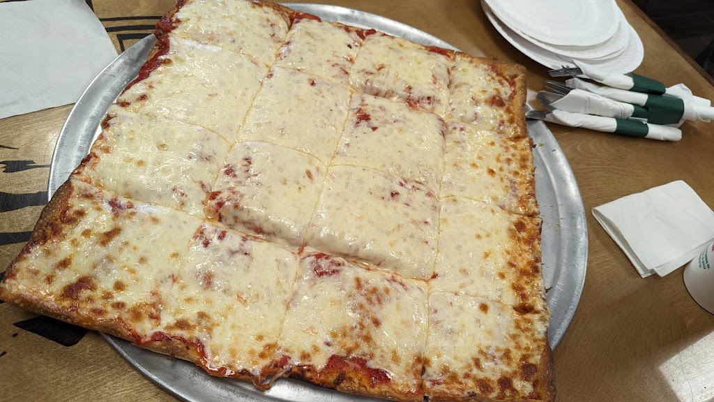 Dannys Pizza Pizzazz | 769 US-40, Monroeville, NJ 08343 | Phone: (856) 712-2352