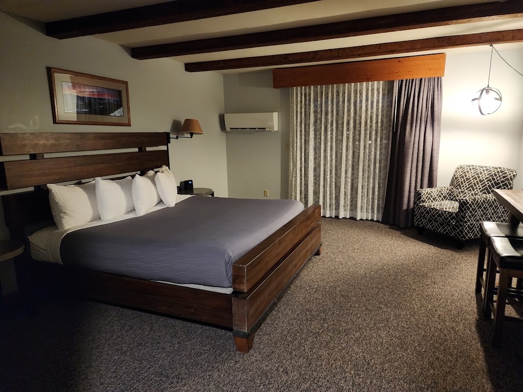 Hotel Vienna | 107 NY-296, Windham, NY 12496 | Phone: (518) 734-5300