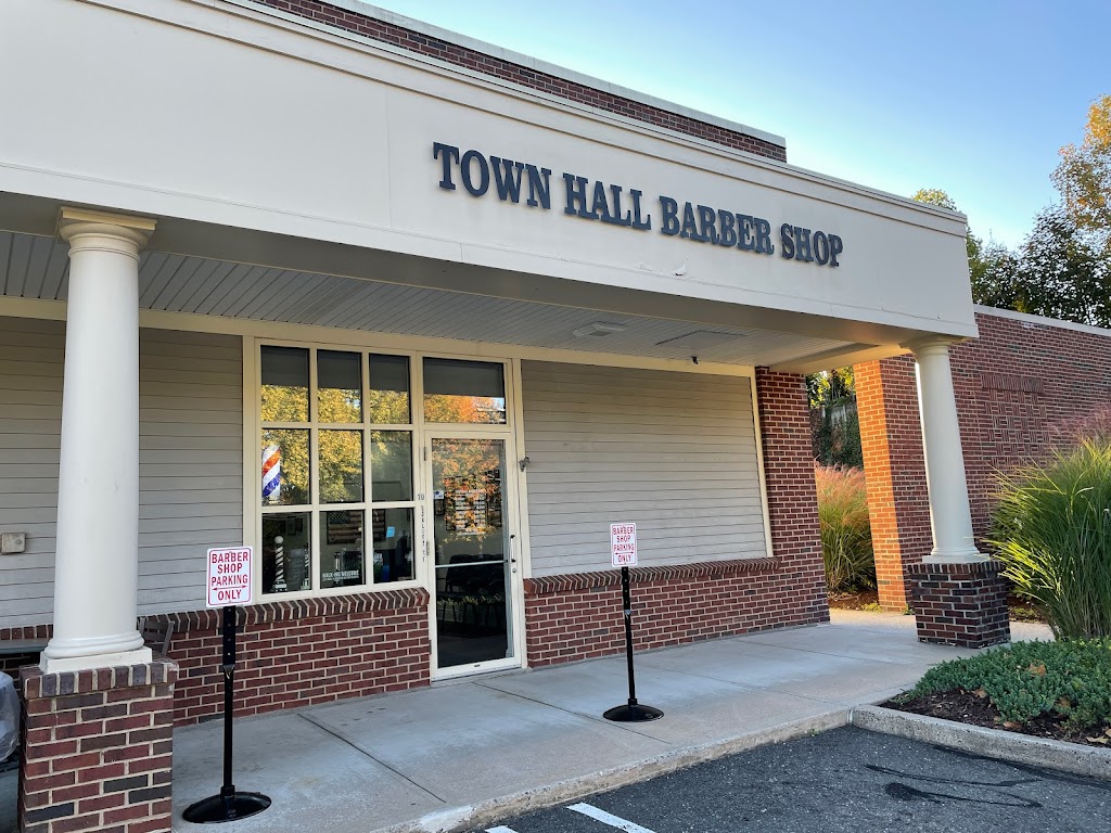 Town Hall Barber Shop | 10 Quality St, Trumbull, CT 06611 | Phone: (203) 261-3930