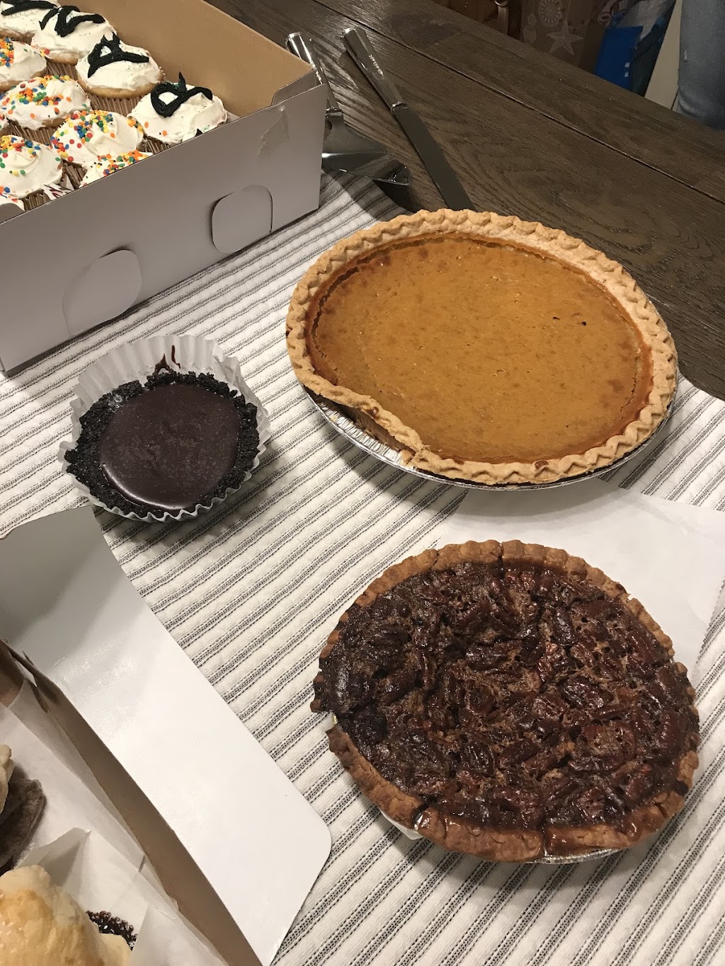 Shannon’s Eyes on the Pies | 252 Pine Island Turnpike, Warwick, NY 10990 | Phone: (845) 324-8915