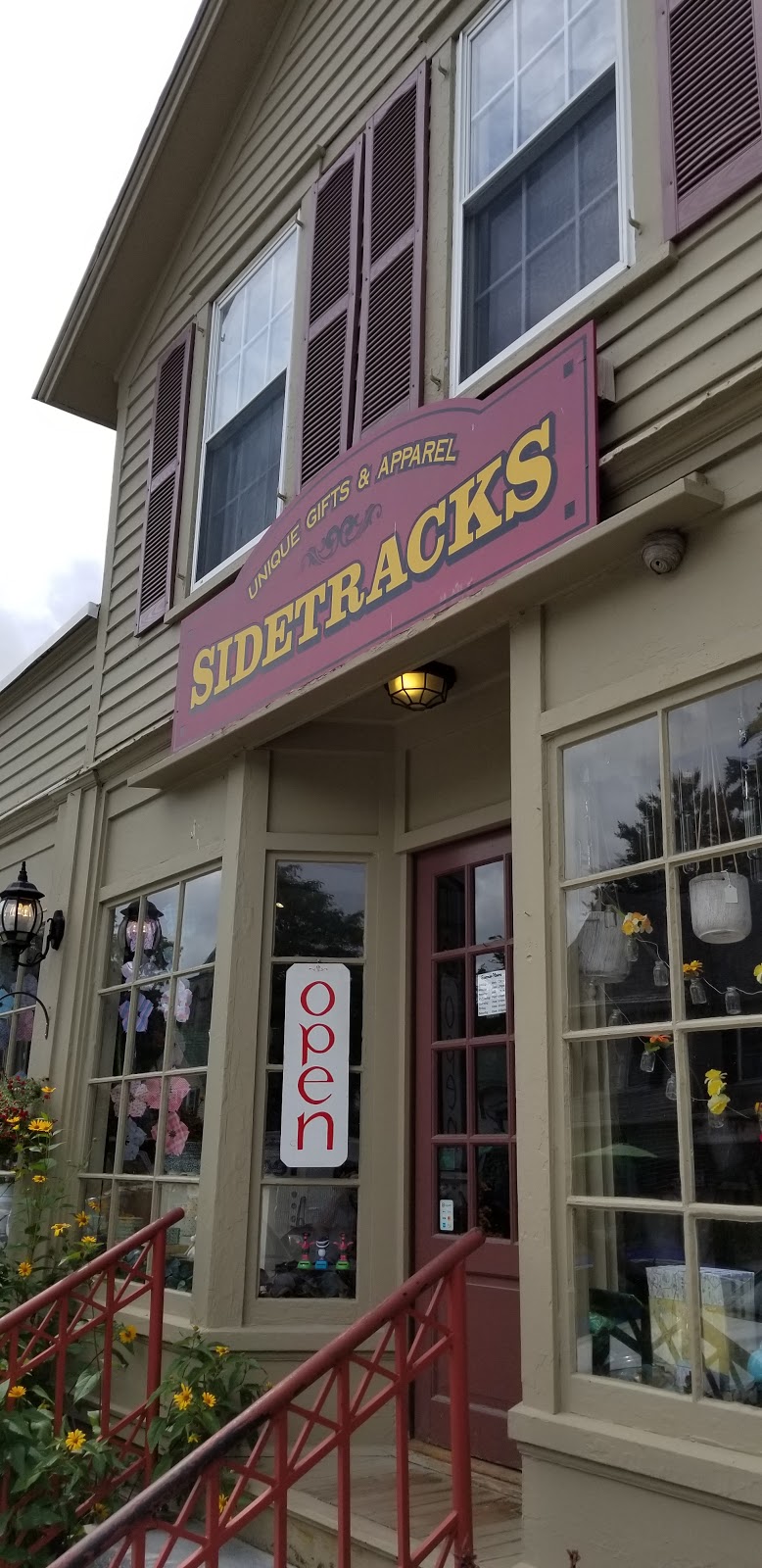 Sidetracks | 8 Elm St, Stockbridge, MA 01262 | Phone: (413) 298-5100