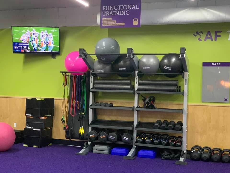 Anytime Fitness | 15 College Hwy, Southampton, MA 01073 | Phone: (413) 264-1760