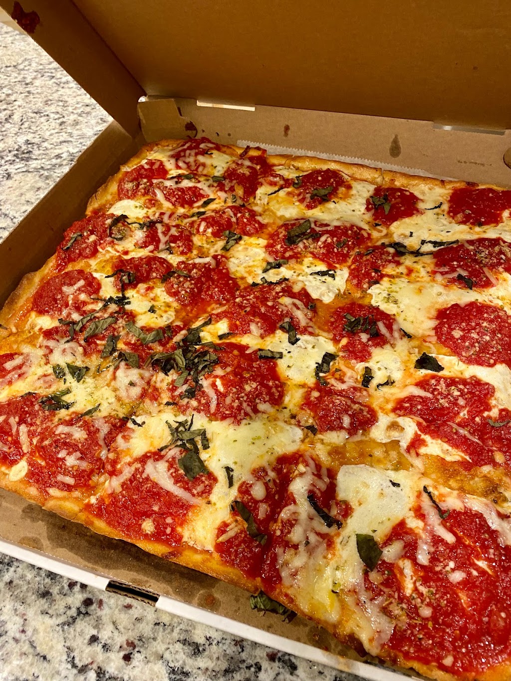 Giovannis Pizza and Pasta | 431 Route 22 East, Whitehouse Station, NJ 08889 | Phone: (908) 534-4410