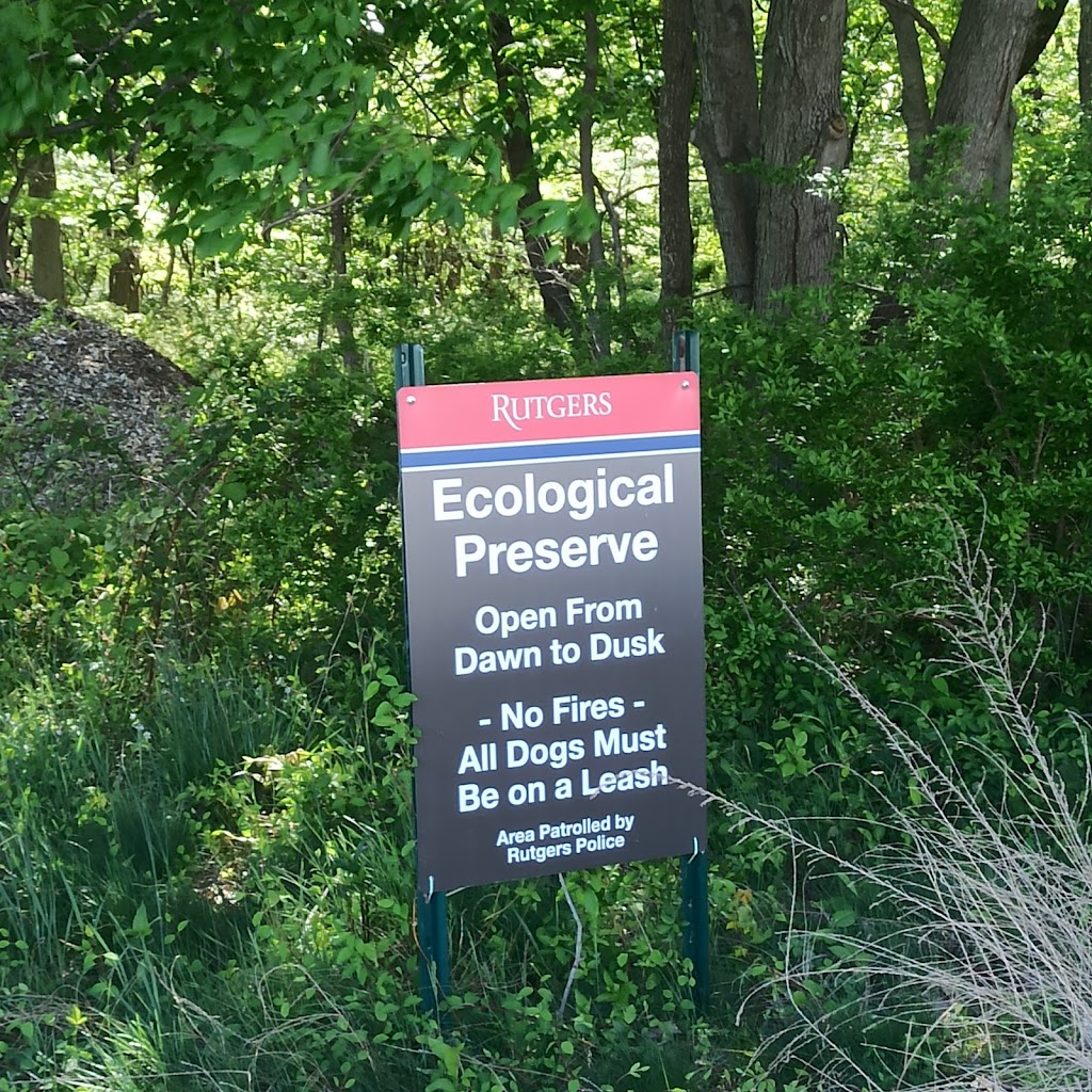 Rutgers Eco Preserve Trailhead | River Rd, Highland Park, NJ 08904 | Phone: (848) 932-1580