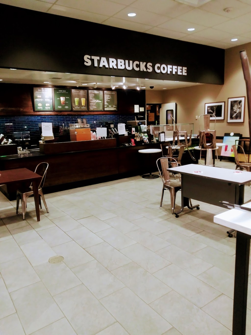 Starbucks | 367 Russell St, Hadley, MA 01035 | Phone: (413) 586-5945