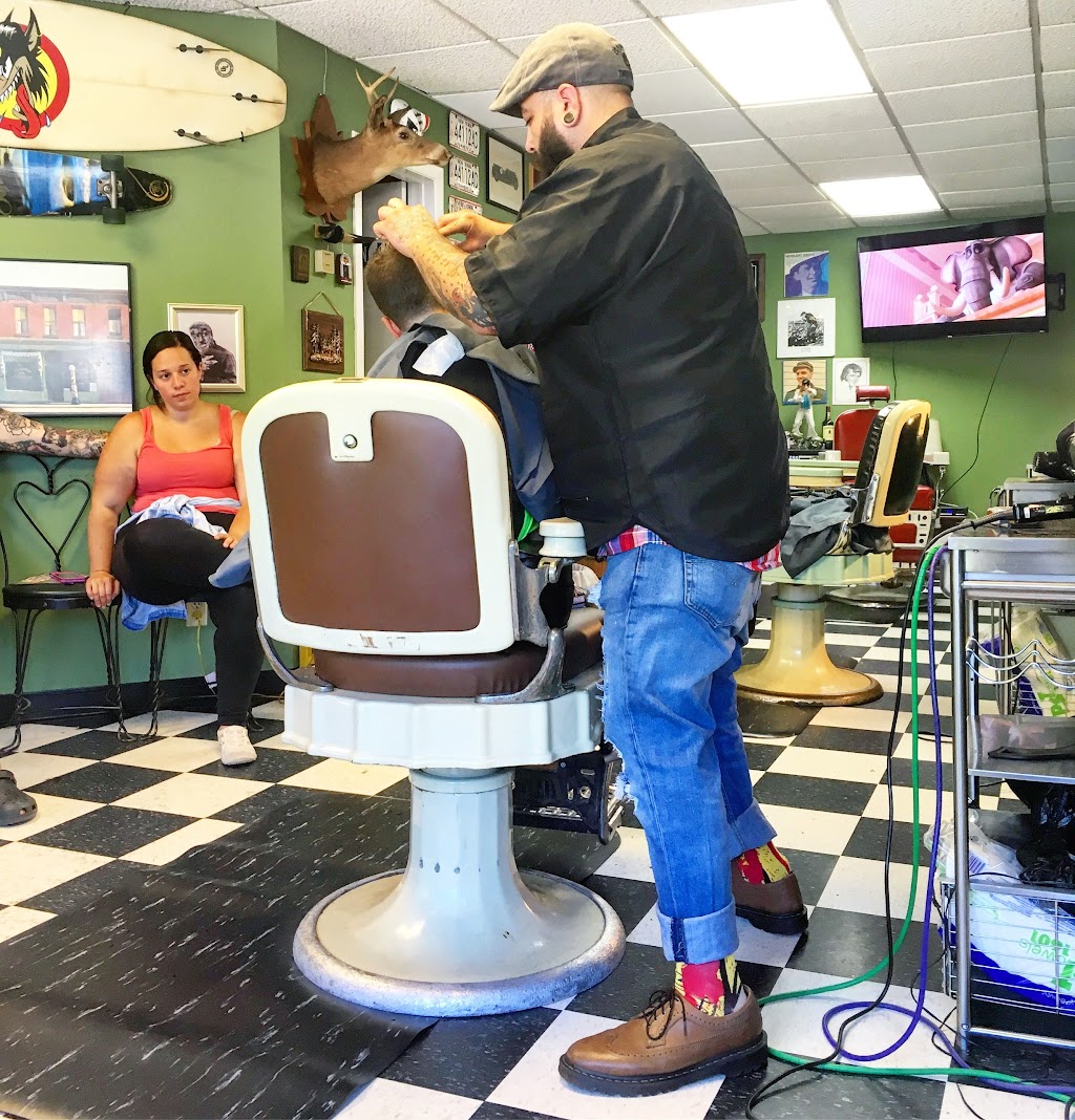 Wolfman Jays barber shop & shave parlor | 521 Main St, Highland Falls, NY 10928 | Phone: (845) 859-4333