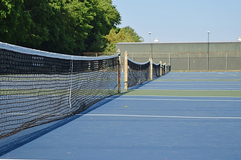 Sterling Farms Tennis Club | Stamford Tennis | 1349 Newfield Ave, Stamford, CT 06905 | Phone: (203) 321-0006