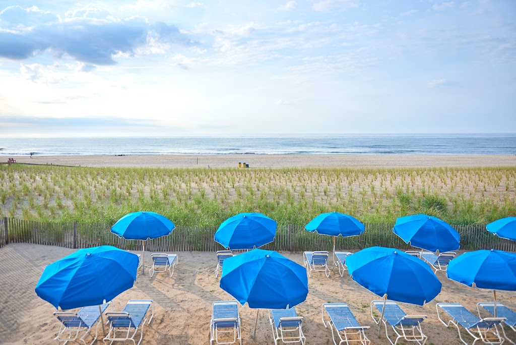 Drifting Sands Oceanfront Hotel | 119 E 9th St, Ship Bottom, NJ 08008 | Phone: (609) 494-1123