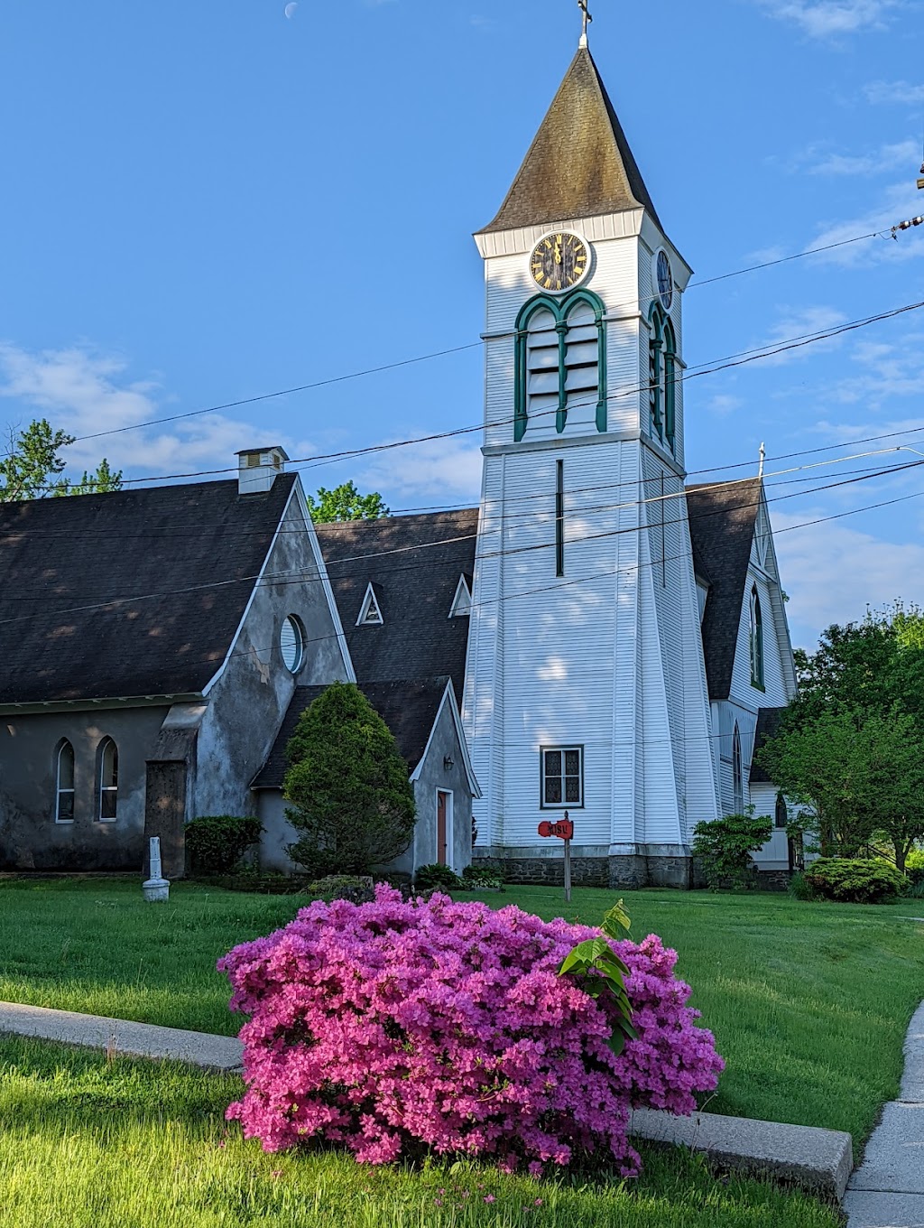 St Johns Memorial Episcopal Church | 40 Market St, Ellenville, NY 12428 | Phone: (845) 647-7084