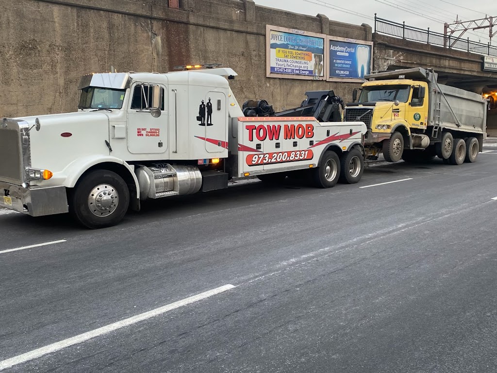 Truck towing llc | 51 Oak St, East Orange, NJ 07018 | Phone: (973) 200-8331