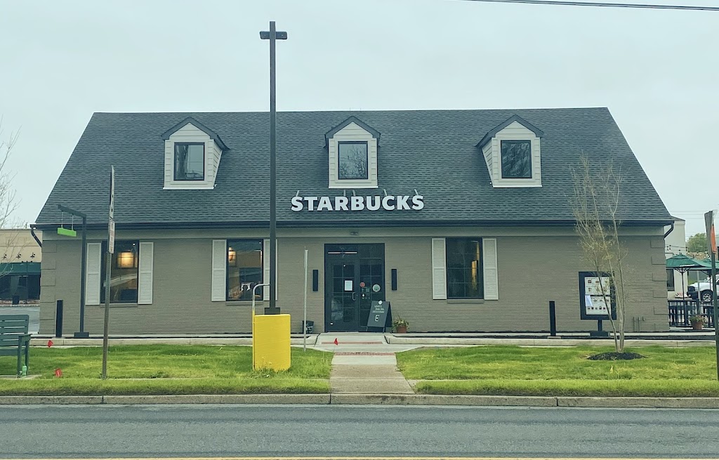 Starbucks | 25 Main St, Hellertown, PA 18055 | Phone: (484) 729-0002