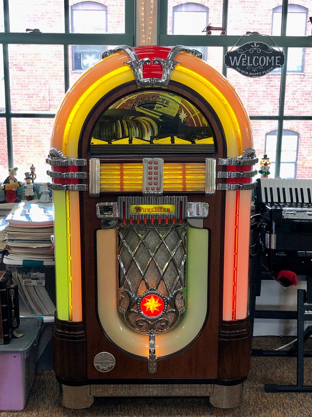 New England Accordion Connection and Museum Company | 75 Main St, North Canaan, CT 06018 | Phone: (860) 833-1374