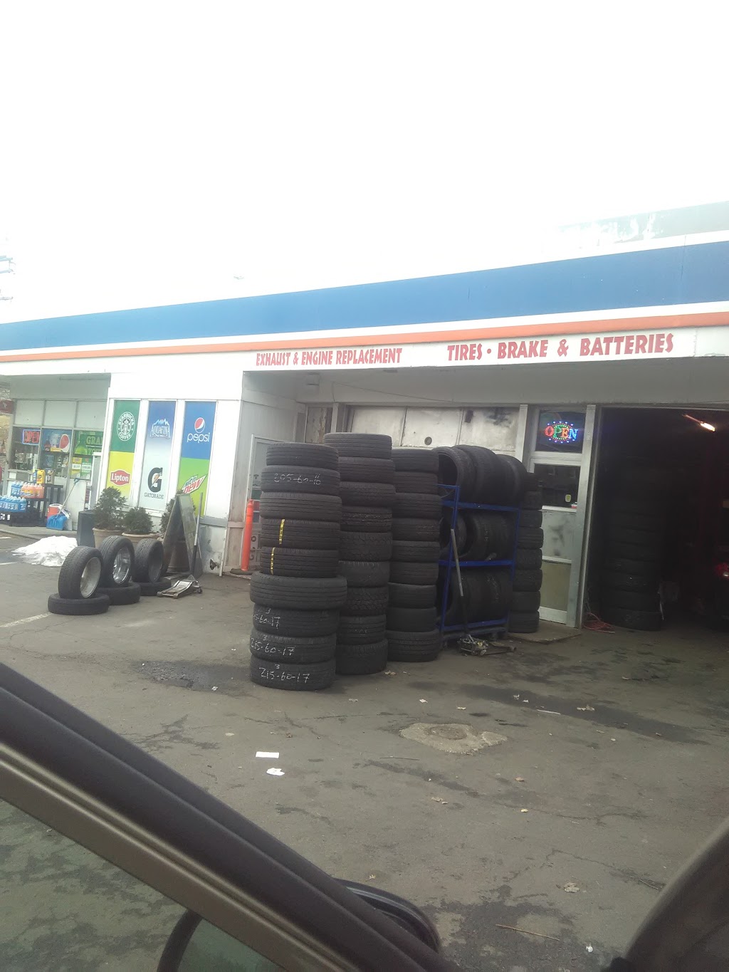 Rafa Tire shop | 113 North St #5606, Danbury, CT 06811 | Phone: (475) 529-9230