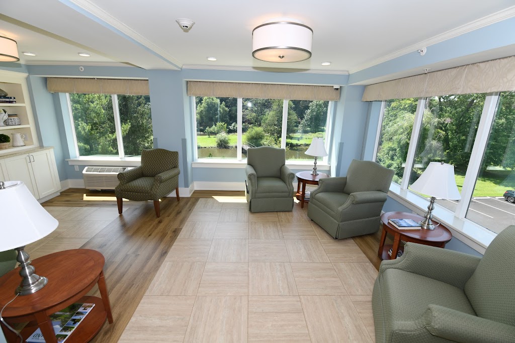 Commonwealth Senior Living at Willow Grove | 1120 N York Rd, Willow Grove, PA 19090 | Phone: (215) 830-0433
