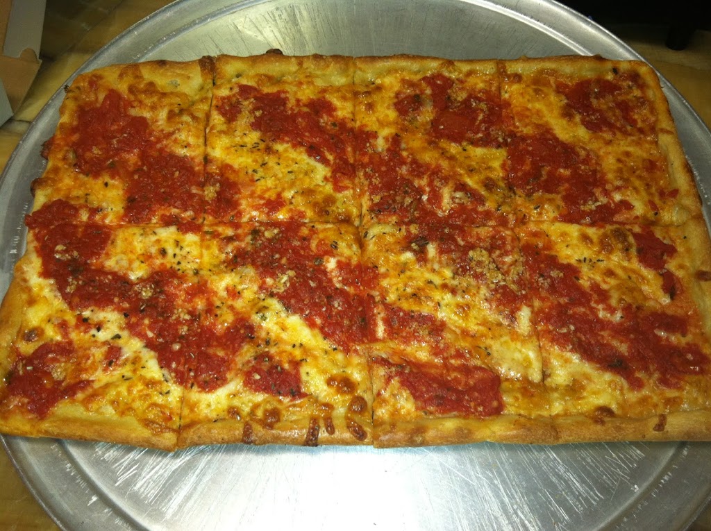 Royal Pizza | 299-7 Hawkins Ave, Lake Ronkonkoma, NY 11779 | Phone: (631) 615-2210