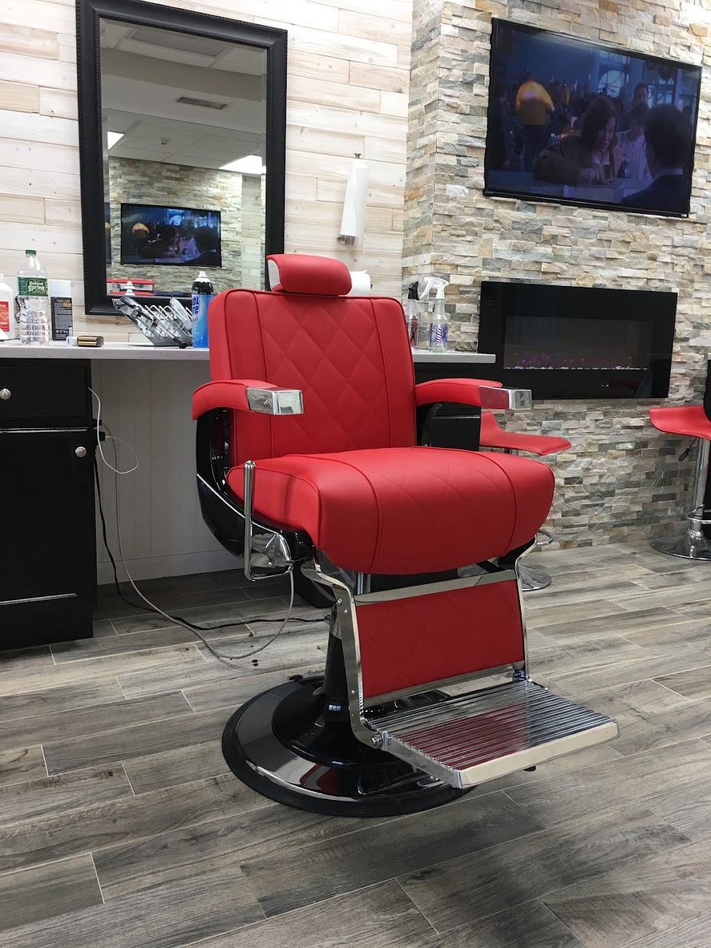 Razorsedge Barber Shop | 697 S Country Rd, East Patchogue, NY 11772 | Phone: (631) 569-4179
