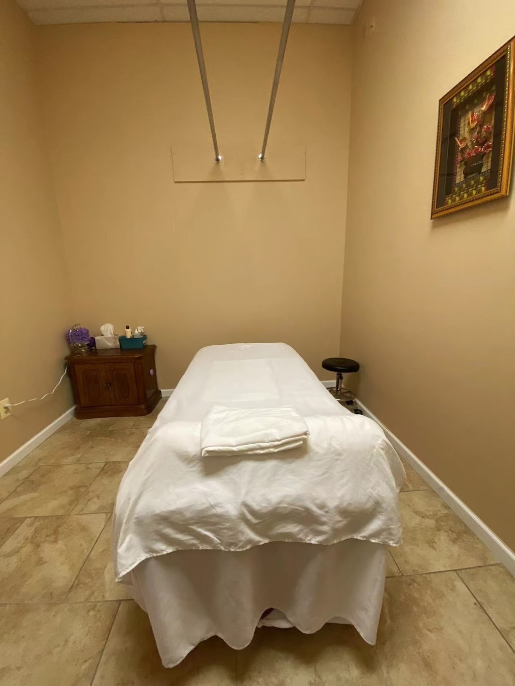 Healing Hands Massage Therapy | 20 Jackson St Unit D, Freehold, NJ 07728 | Phone: (848) 260-7788