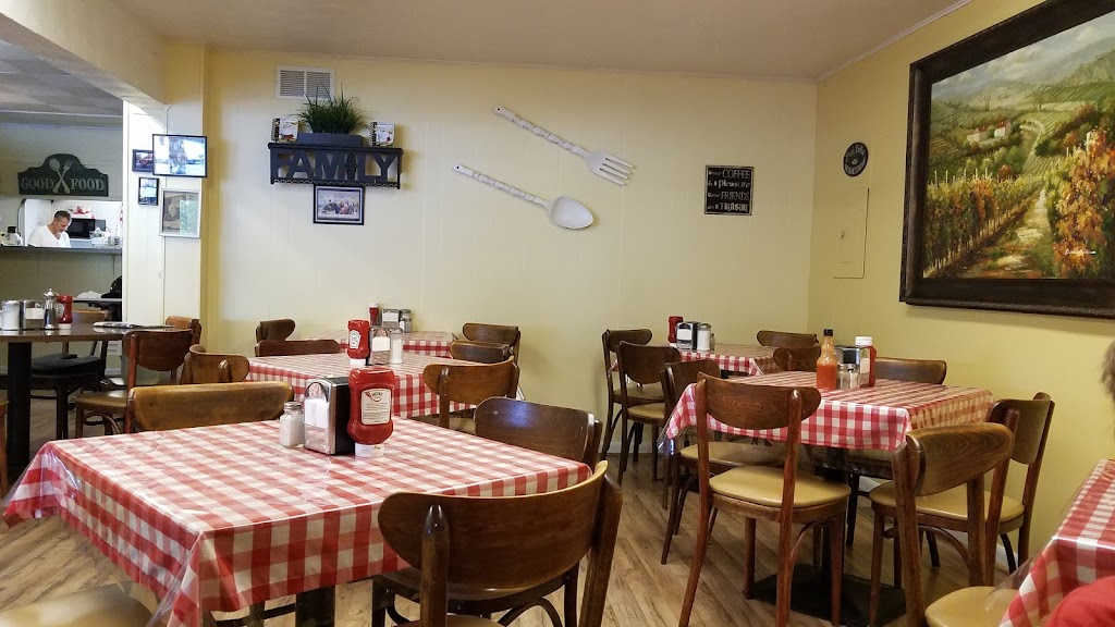 Poppys Restaurant | 280 Branford Rd, North Branford, CT 06471 | Phone: (203) 488-0092