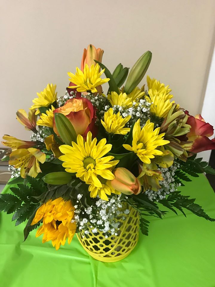 Golden Blossom Flowers & Gifts | 205 Grattan St, Chicopee, MA 01020 | Phone: (413) 534-6500