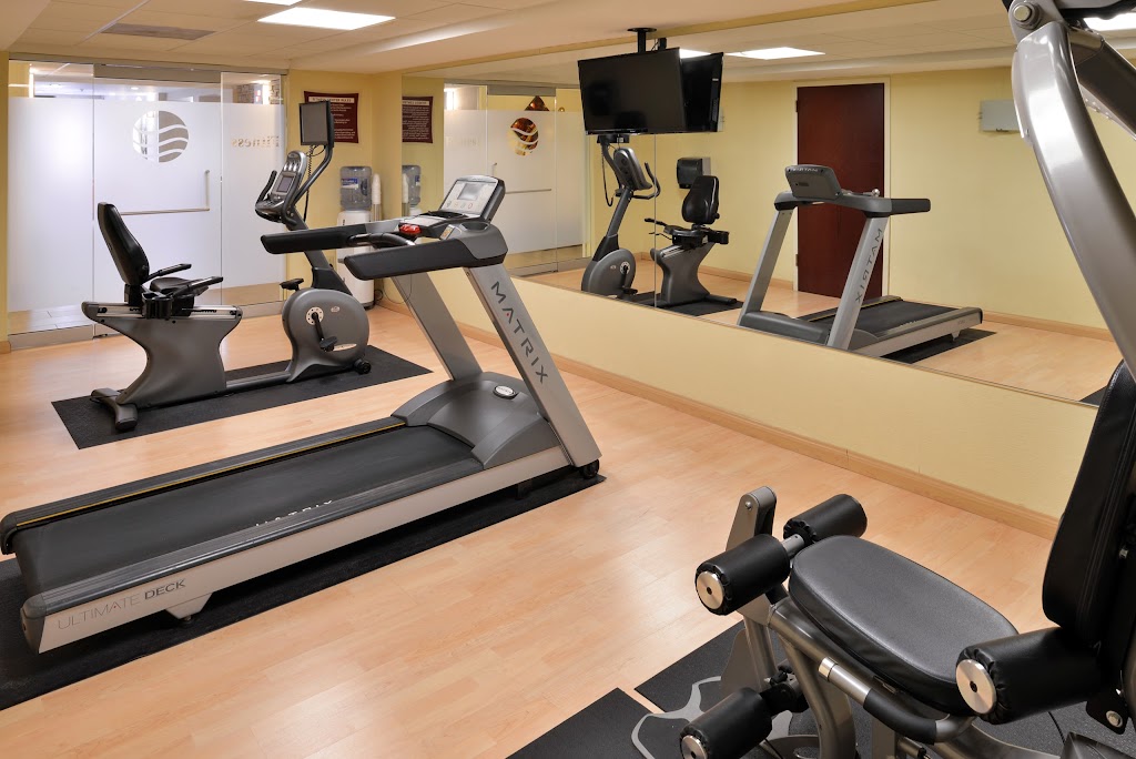 Comfort Inn & Suites East Hartford - Hartford | 333 Roberts St, East Hartford, CT 06108 | Phone: (860) 289-4950