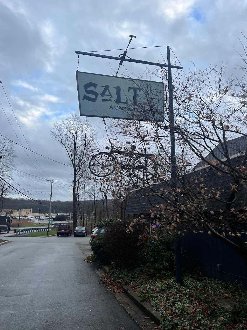 Salt Gastropub | 109 US-206, Stanhope, NJ 07874 | Phone: (973) 347-7258