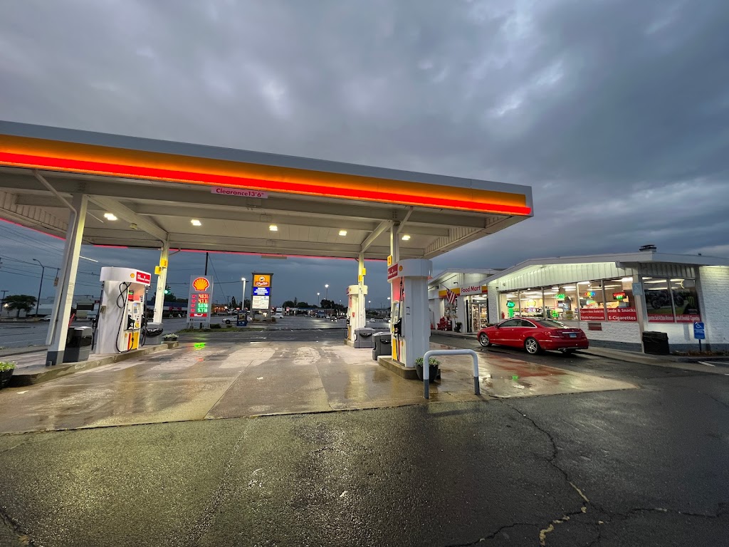 Shell | 252 Spencer St, Manchester, CT 06040 | Phone: (860) 643-5566