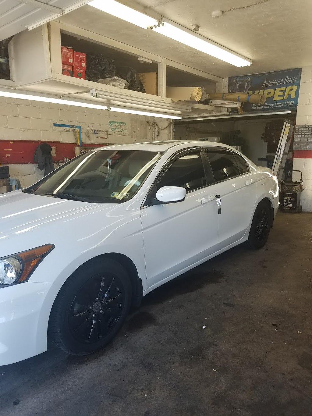 Daves Auto Restyling | 6300 Kingsessing Ave, Philadelphia, PA 19142 | Phone: (215) 726-6334