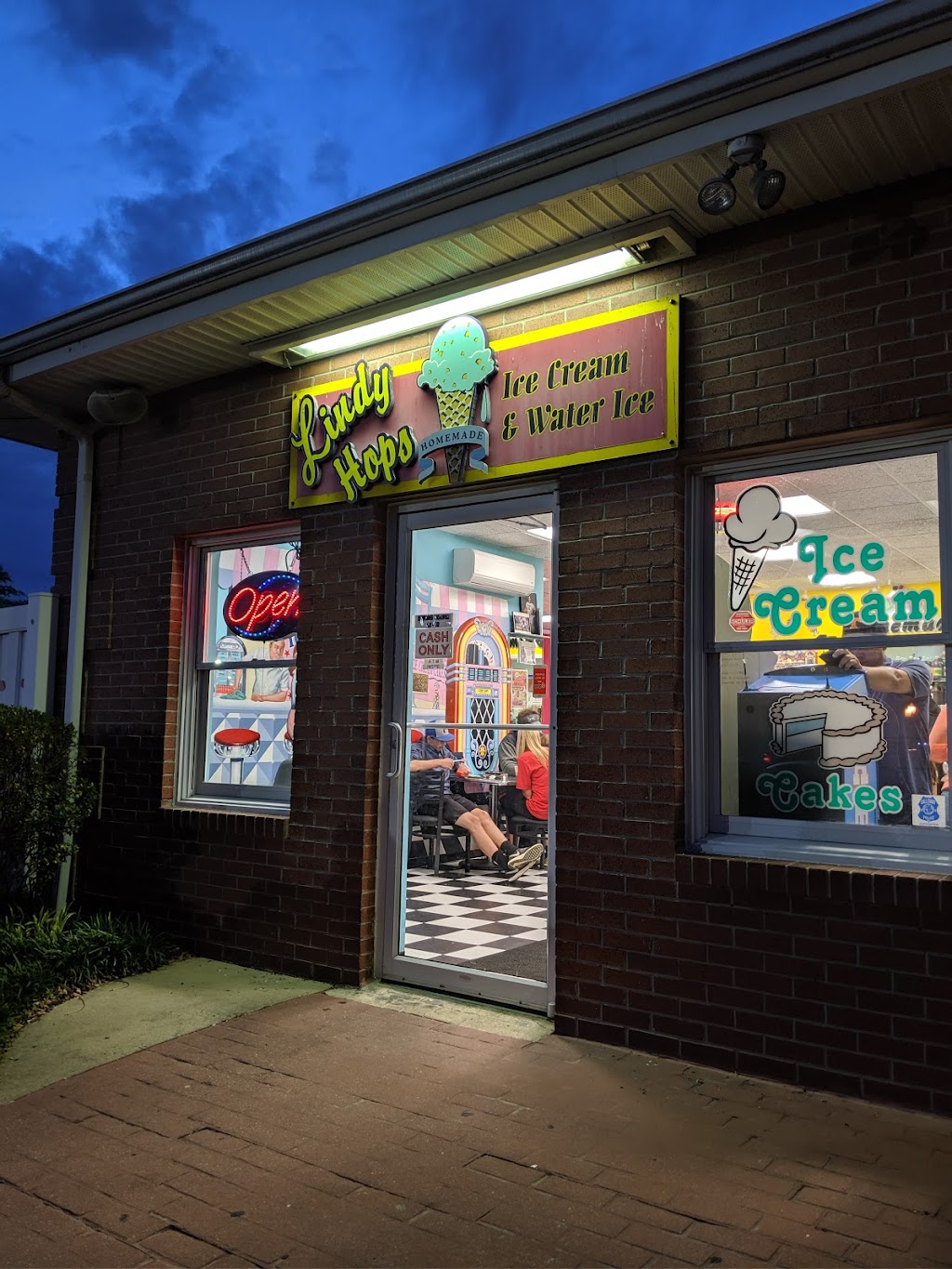 Lindy Hops Homemade Ice Cream and Water Ice | 401 S Pitney Rd, Galloway, NJ 08205 | Phone: (609) 652-6020