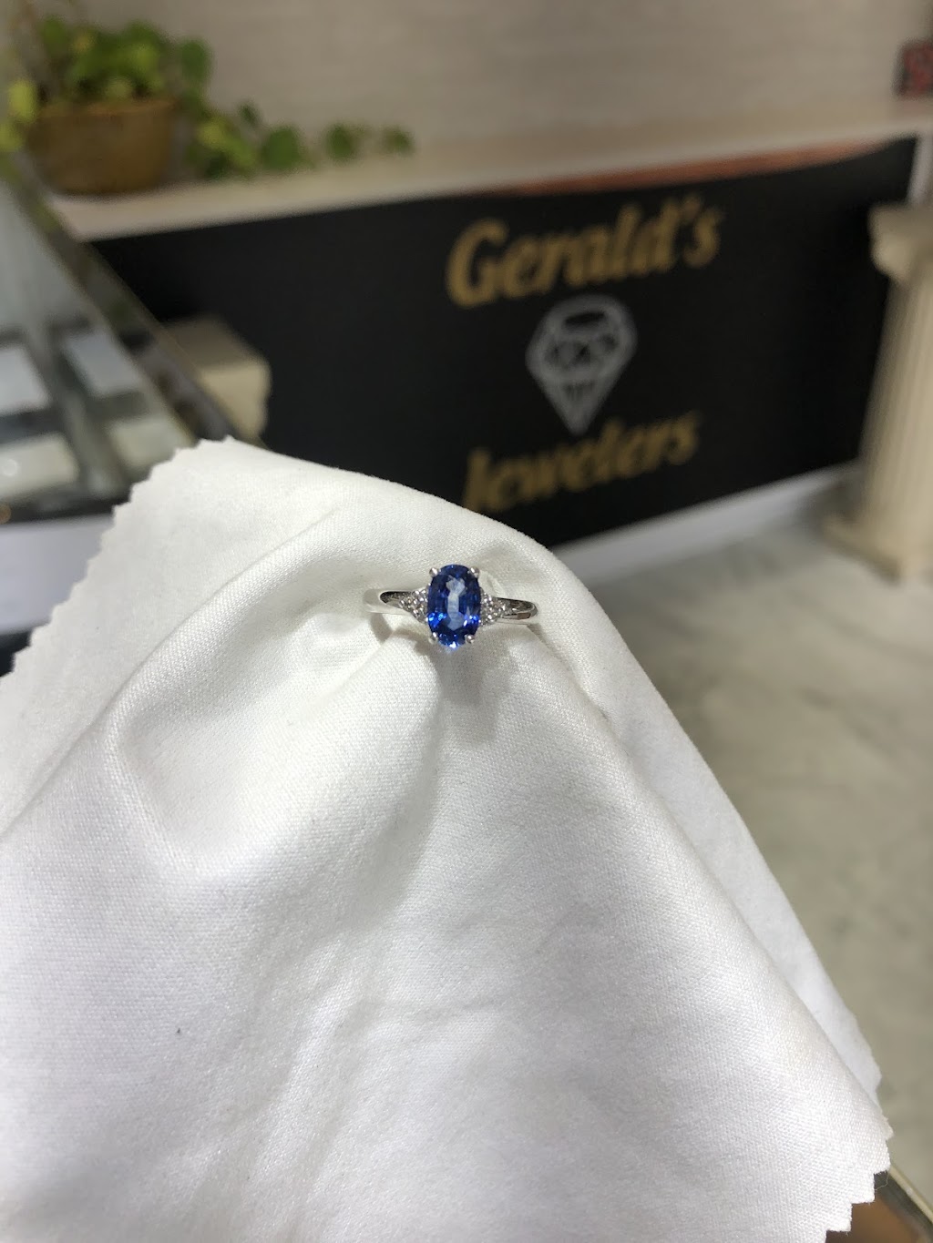 Geralds jewelers | 4017 Veterans Hwy, Levittown, PA 19056 | Phone: (215) 486-5779