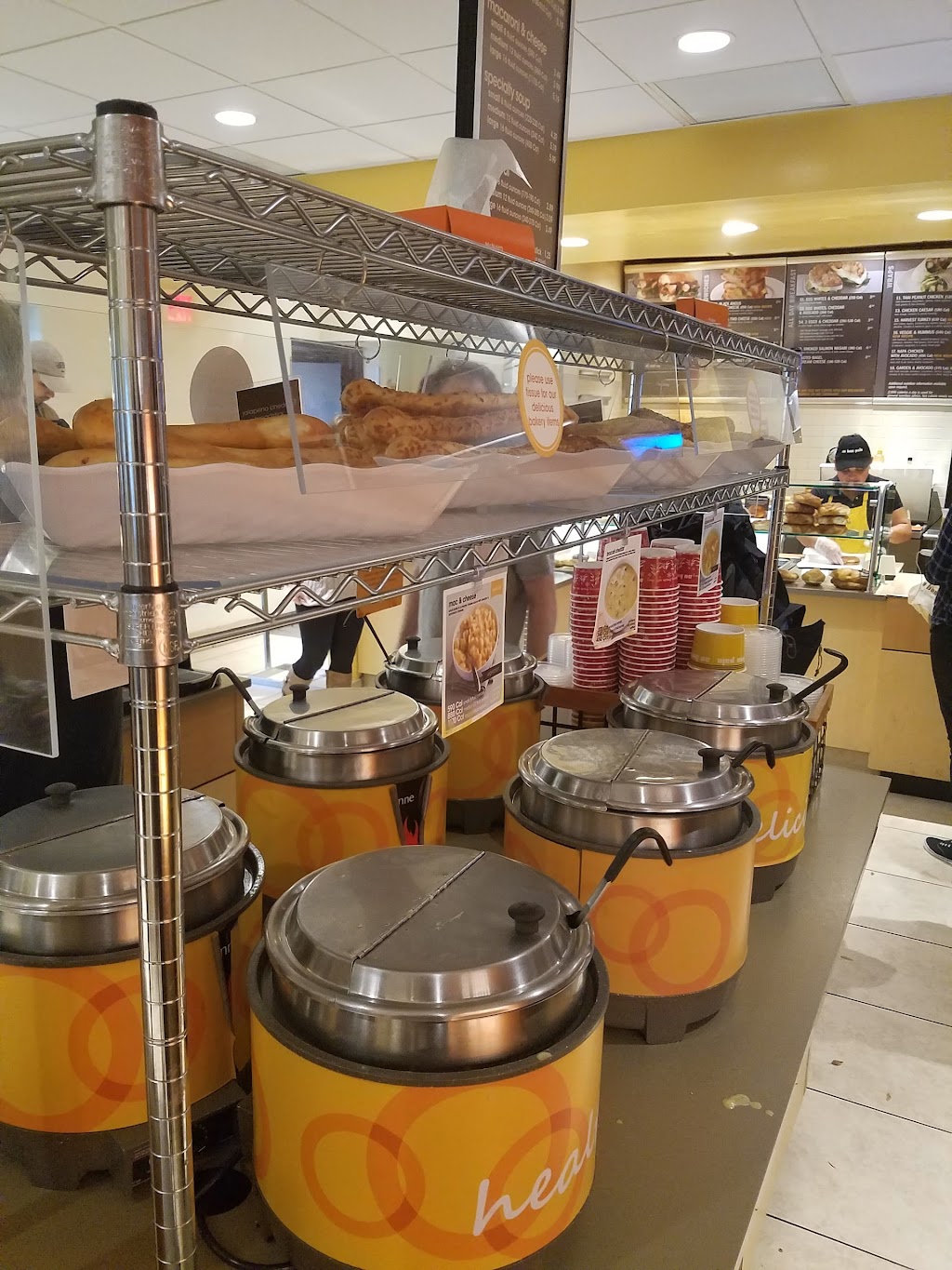 Au Bon Pain | 116 California Ave, Hempstead, NY 11549 | Phone: (516) 463-6539