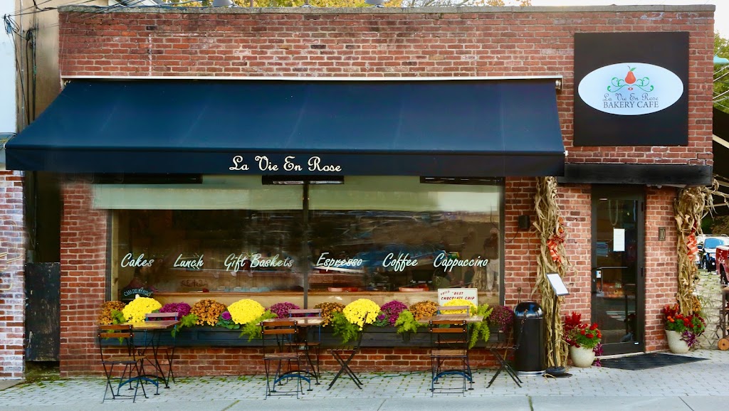 La Vie En Rose Bakery Cafe | 10 W Prospect St, Waldwick, NJ 07463 | Phone: (201) 652-8880