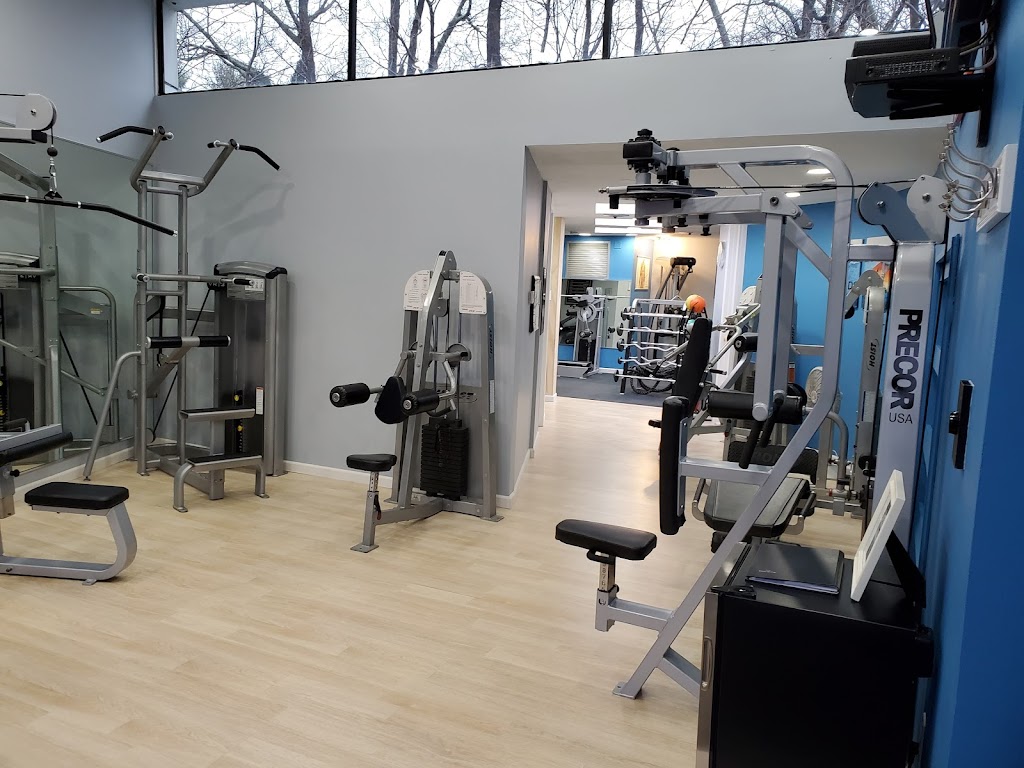 Huners Fitness Advantage | 111 N Country Rd, Port Jefferson, NY 11777 | Phone: (631) 974-4747