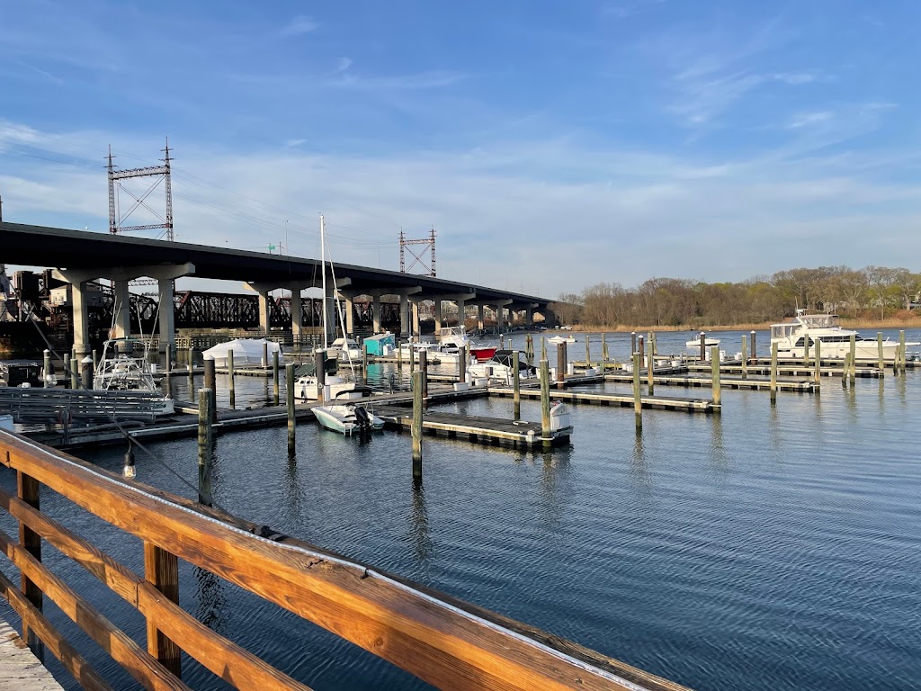 Joey Cs Boathouse Cantina & Grill | 955 Ferry Blvd, Stratford, CT 06614 | Phone: (203) 870-4838