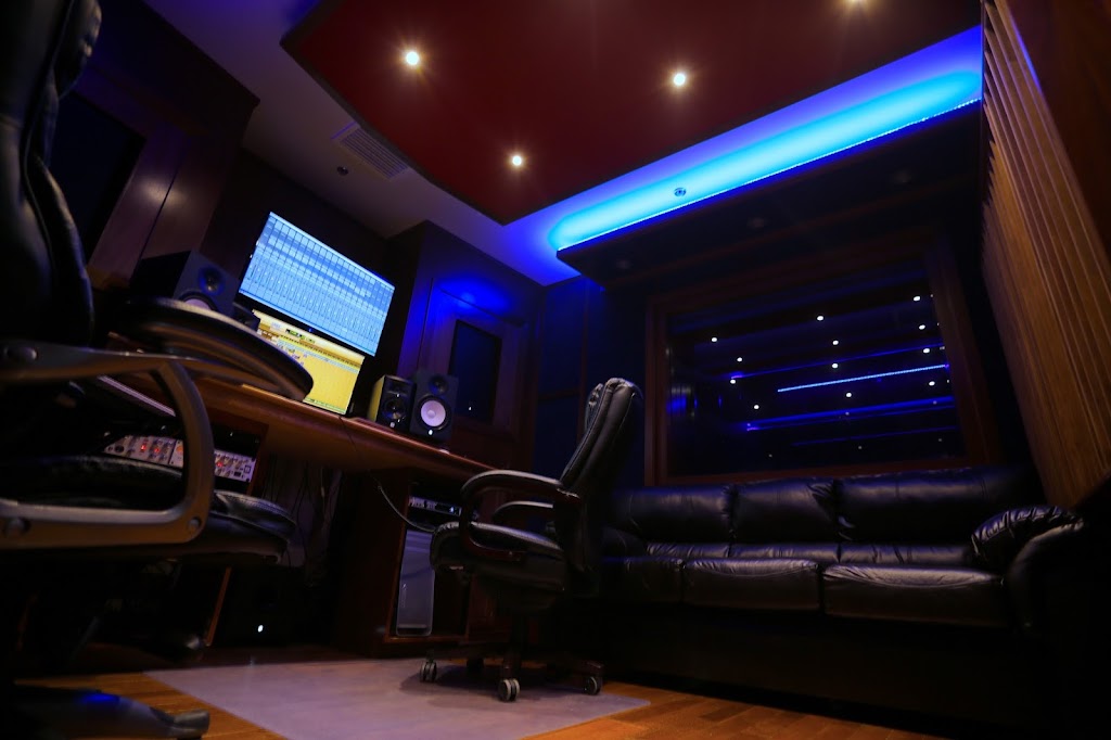 Tha Warehouse Studios | 175 Walnut Ave, The Bronx, NY 10454 | Phone: (417) 217-9099