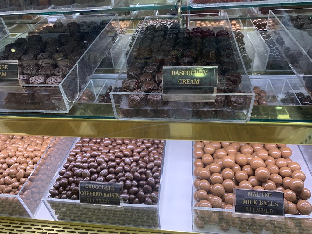 Munsons Chocolates | 86 Evergreen Way, South Windsor, CT 06074 | Phone: (860) 644-9576