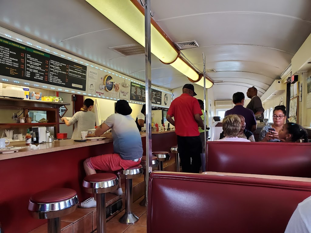 Ace Diner | 5517 Lancaster Ave, Philadelphia, PA 19131 | Phone: (215) 877-7157