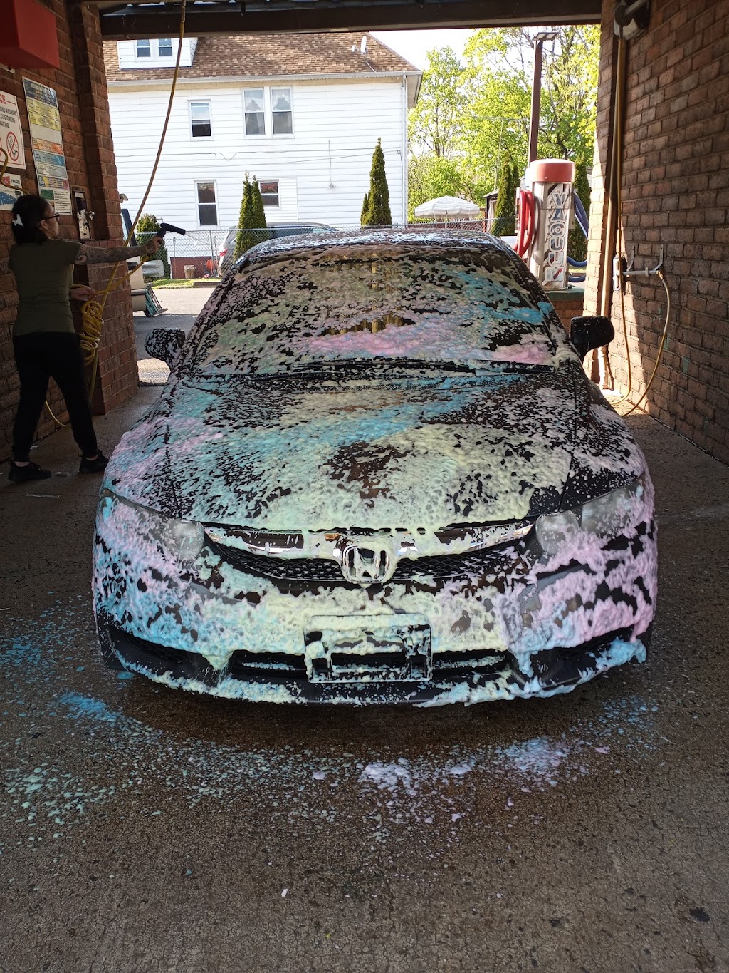 E Z Car Wash | 219 French St, New Brunswick, NJ 08901 | Phone: (732) 370-1781