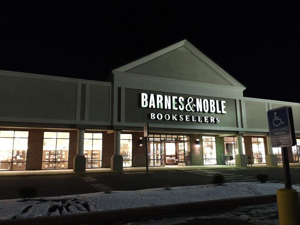 Barnes & Noble | Enfield Commons, 25 Hazard Ave, Enfield, CT 06082 | Phone: (860) 745-7315