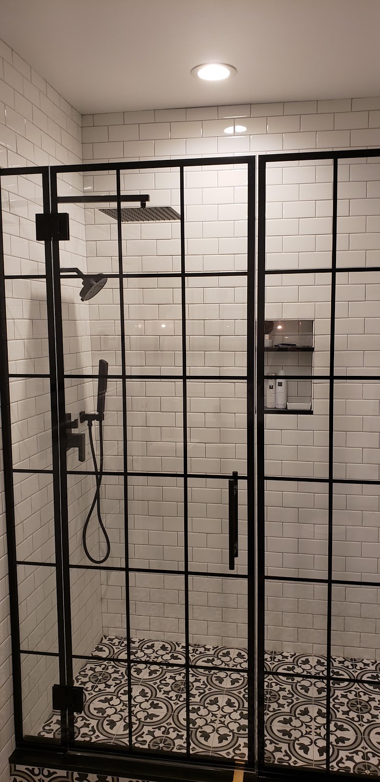 Route 7 Shower Door LLC. | 724 Danbury Rd #5, Ridgefield, CT 06877 | Phone: (203) 431-0899