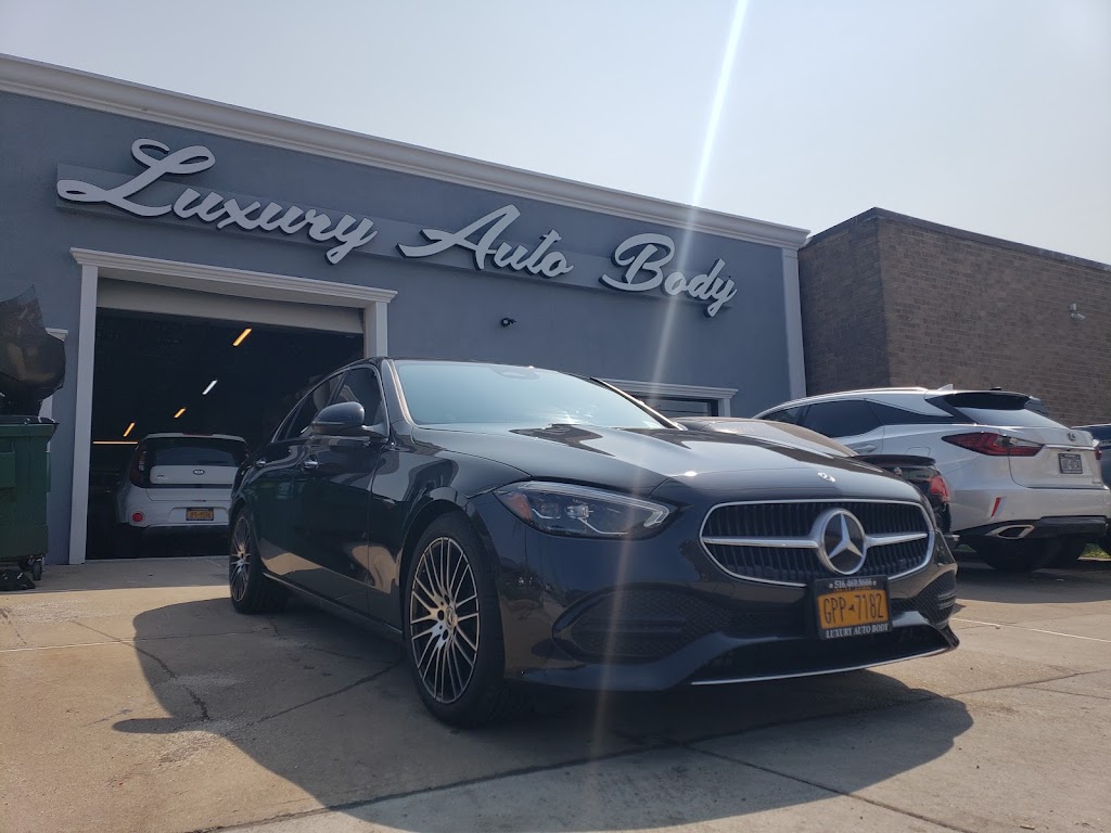 Luxury Auto Body LLC | 3943 Austin Blvd, Island Park, NY 11558 | Phone: (516) 460-8666