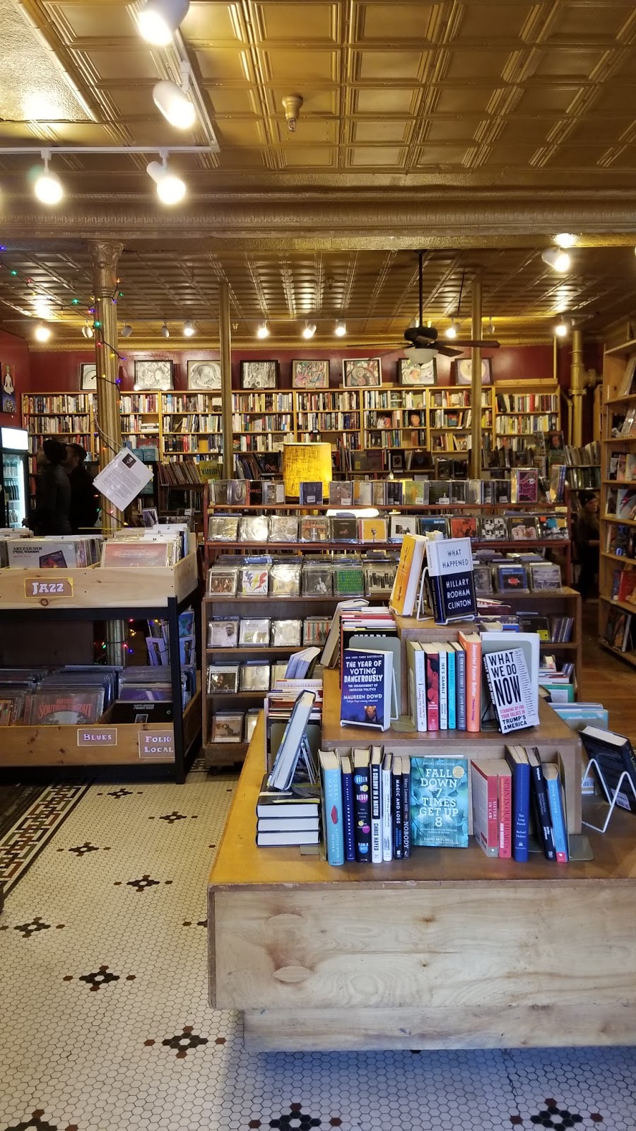 Inquiring Mind Bookstore & Cafe | 200 Main St, Saugerties, NY 12477 | Phone: (845) 246-5775