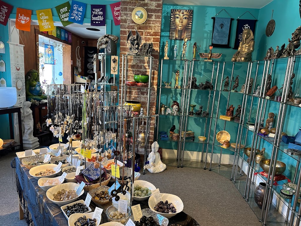 Earthly Treasures | 149 Sawkill Ave, Milford, PA 18337 | Phone: (973) 945-6083