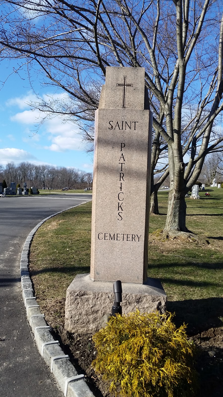 St Patricks Cemetery | Huntington Rd, Cold Spring Harbor, NY 11724 | Phone: (631) 385-3311