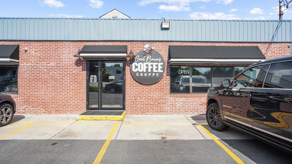 Cool Beans Coffee | 14 Washington Ave, West Sayville, NY 11796 | Phone: (631) 337-1730